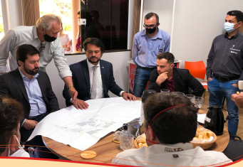 Diretoria da Suinco se reúne com representantes municipais e estaduais do governo.