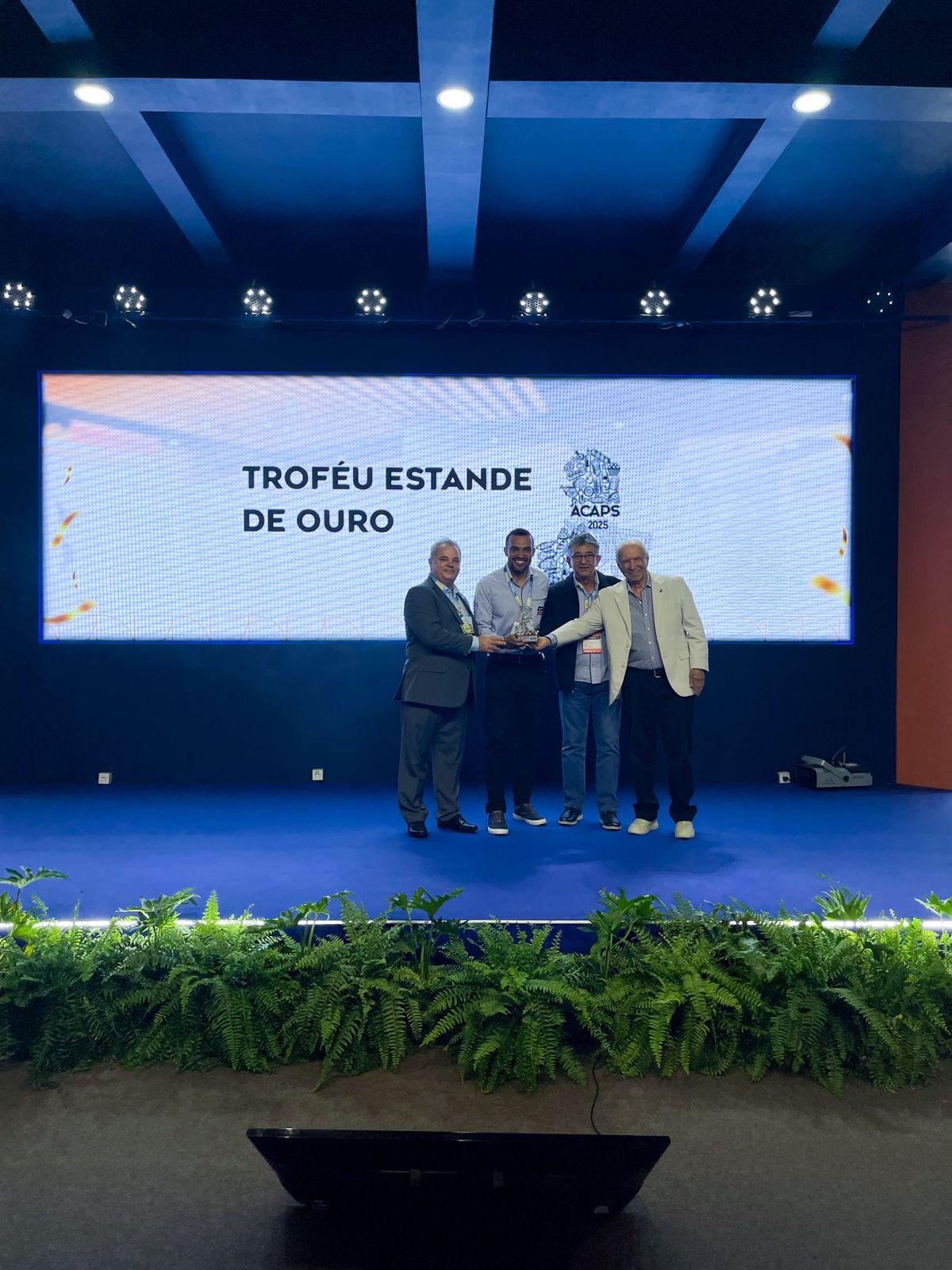 Suinco é reconhecida com o Troféu Estande de Ouro na ACAPS Trade Show 202