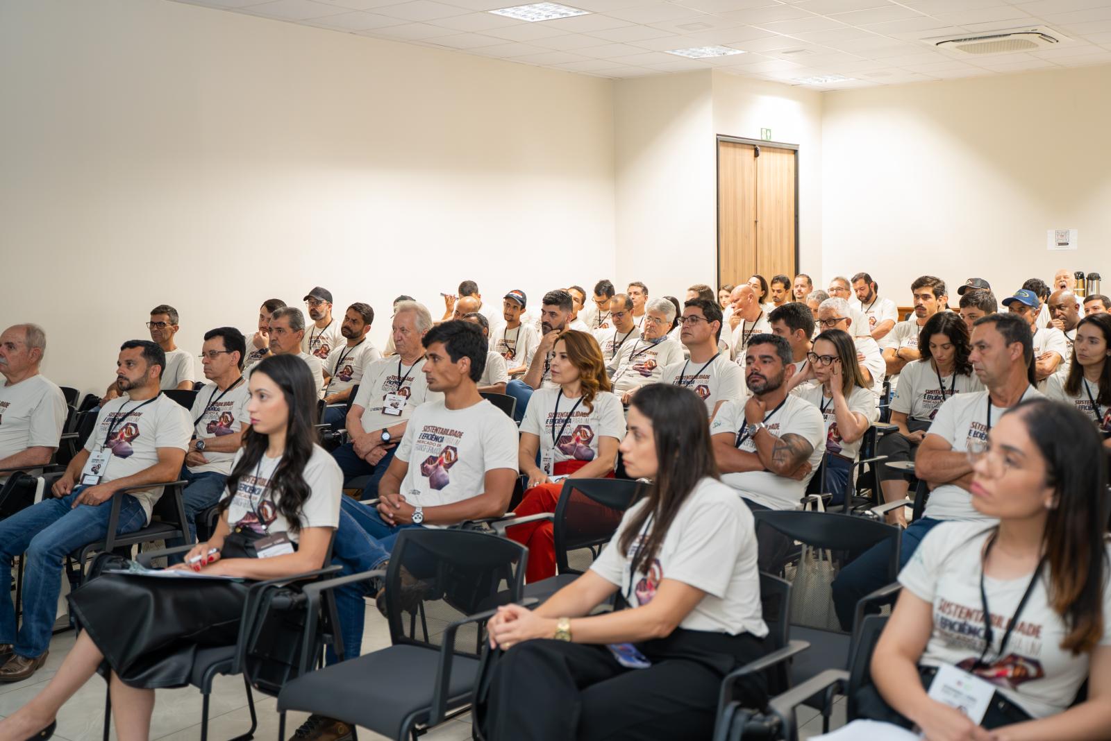 VII WorkPork debate caminhos para uma suinocultura mais sustentável e eficiente VII WorkPork debate caminhos para uma suinocultura mais sustentável e eficiente